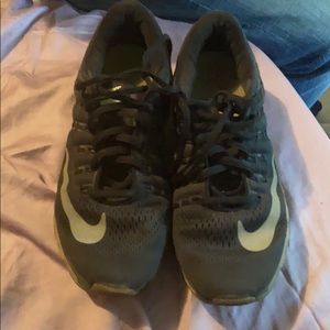 Women’s Nike air max 2016